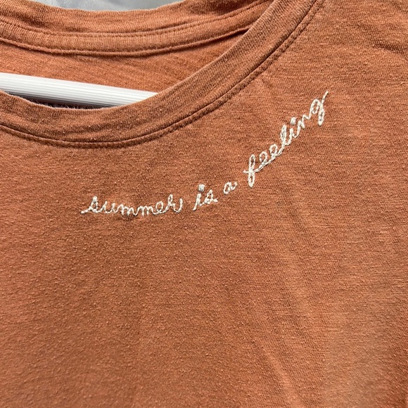 Old Navy Tops - Old Navy ‘Summer is a Feeling’ Short Sleeve T-Shirt